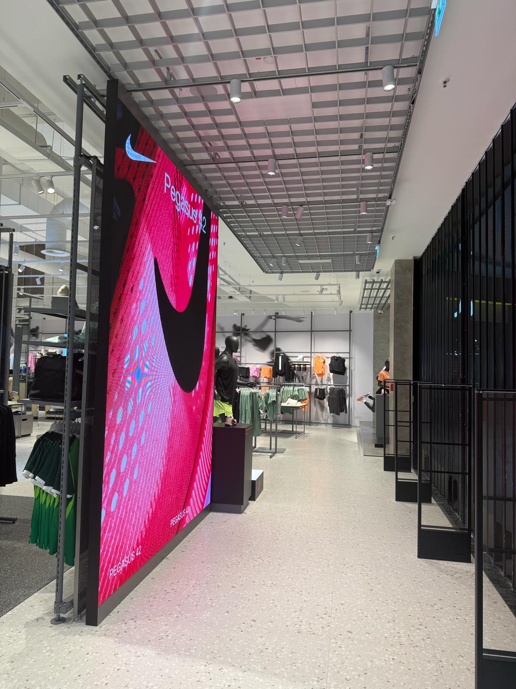 Grote LED Wall Nike Store Oberhausen